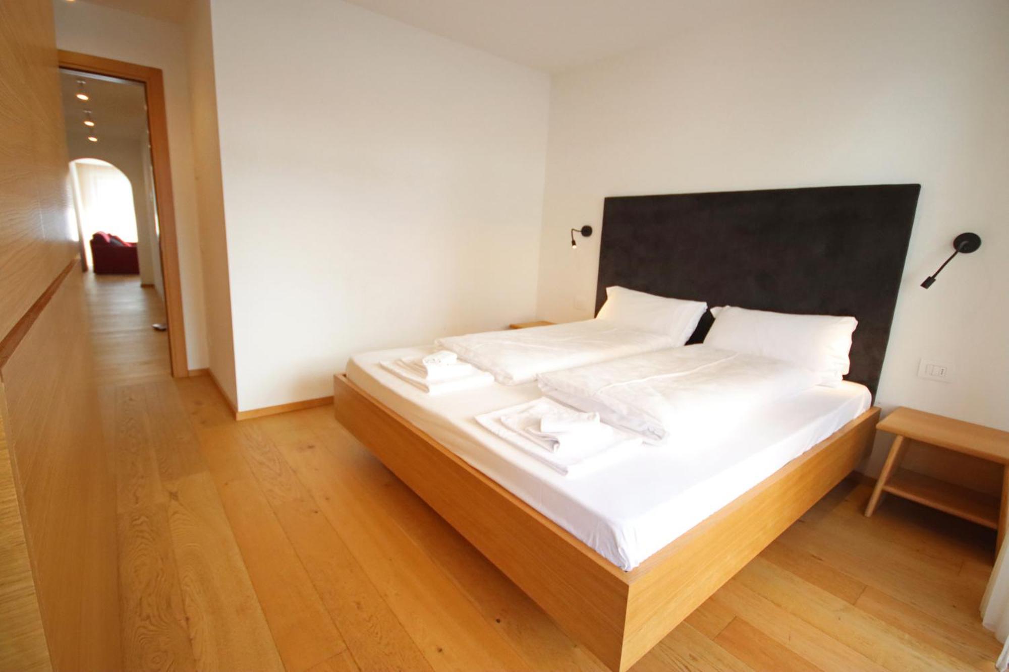 Aurturist Apartment